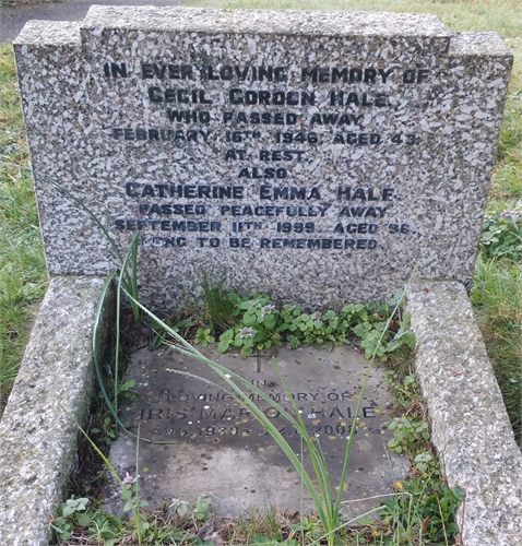 Photo of the grave of CATHERINE EMMA HALE (née SHERWOOD)