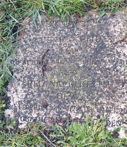 Photo of the grave of KATHERINE ELUNED DEW (née EDWARDS?)