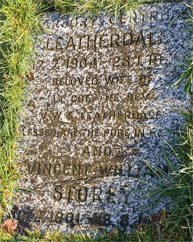 Photo of the grave of VINCENT WILLIAM STOREY LEATHERDALE