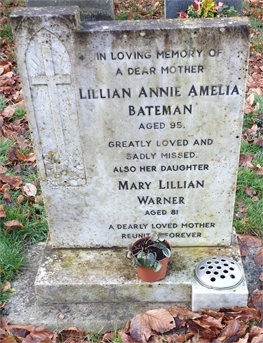 Photo of the grave of LILLIAN ANNIE AMELIA BATEMAN (née CASTLE)