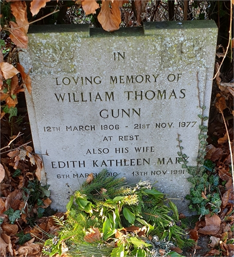 Photo of the grave of EDITH KATHLEEN MARY GUNN (née HOWES)