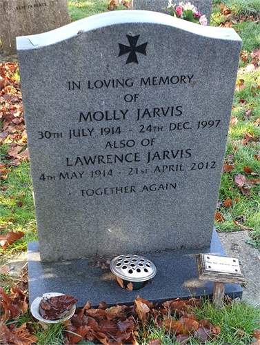 Photo of the grave of LAWRENCE P. JARVIS