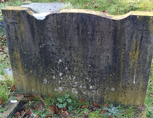 Photo of the grave of (ANNIE) SARAH ANNIE WASTIE (née COX)